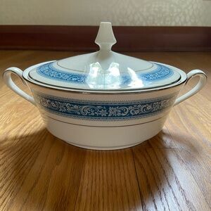 Noritake Ivory China Tureen 7024 Pontchartrain